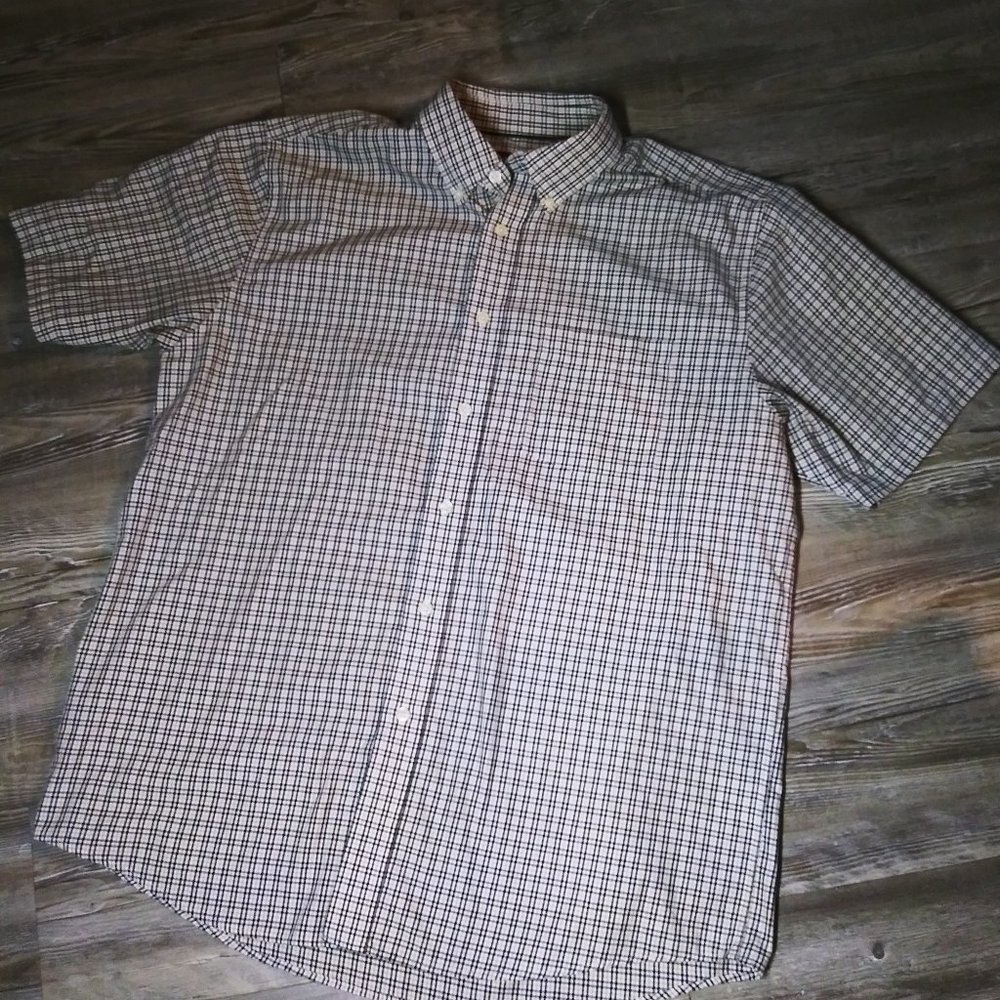 Covington Short Sleeve Button Up Casual Shirt